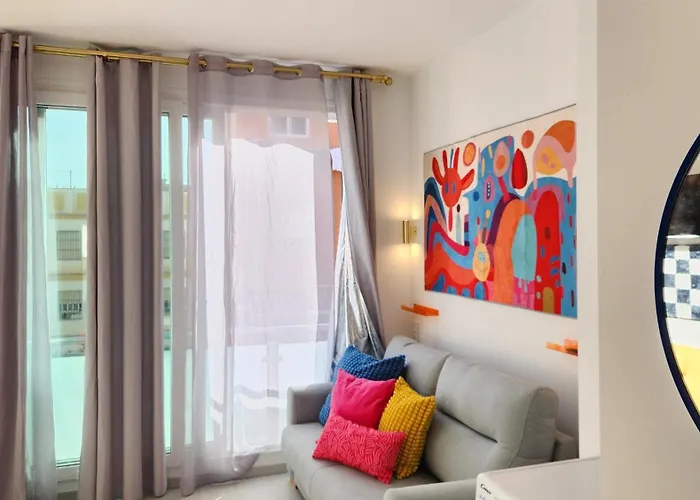 Dali Huelin Malaga Modern Beach Appartment
